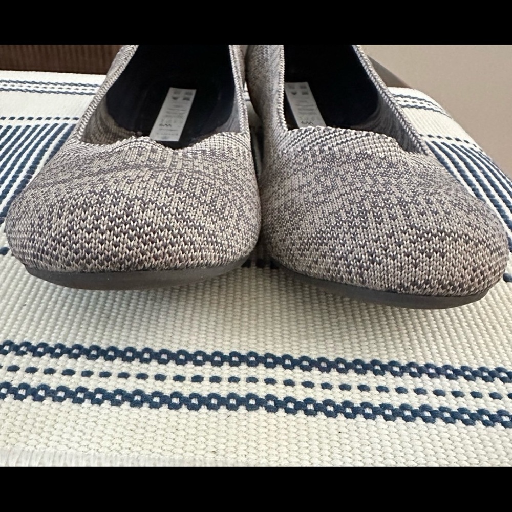 Pre-Loved Rothy's Taupe Heather Round Toe Knit Flats (RETIRED) - Picture 6 of 6